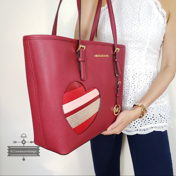 NWT Michael Kors Medium carryall tote hearts Bag - Picture 4 of 8